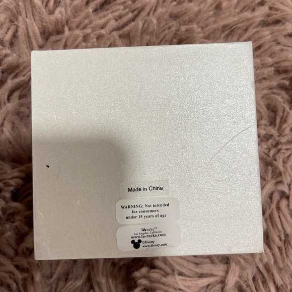 DISNEY Tri-Tone Crystal Minnie Mouse Charm Stretch Bracelet - Picture 5 of 5